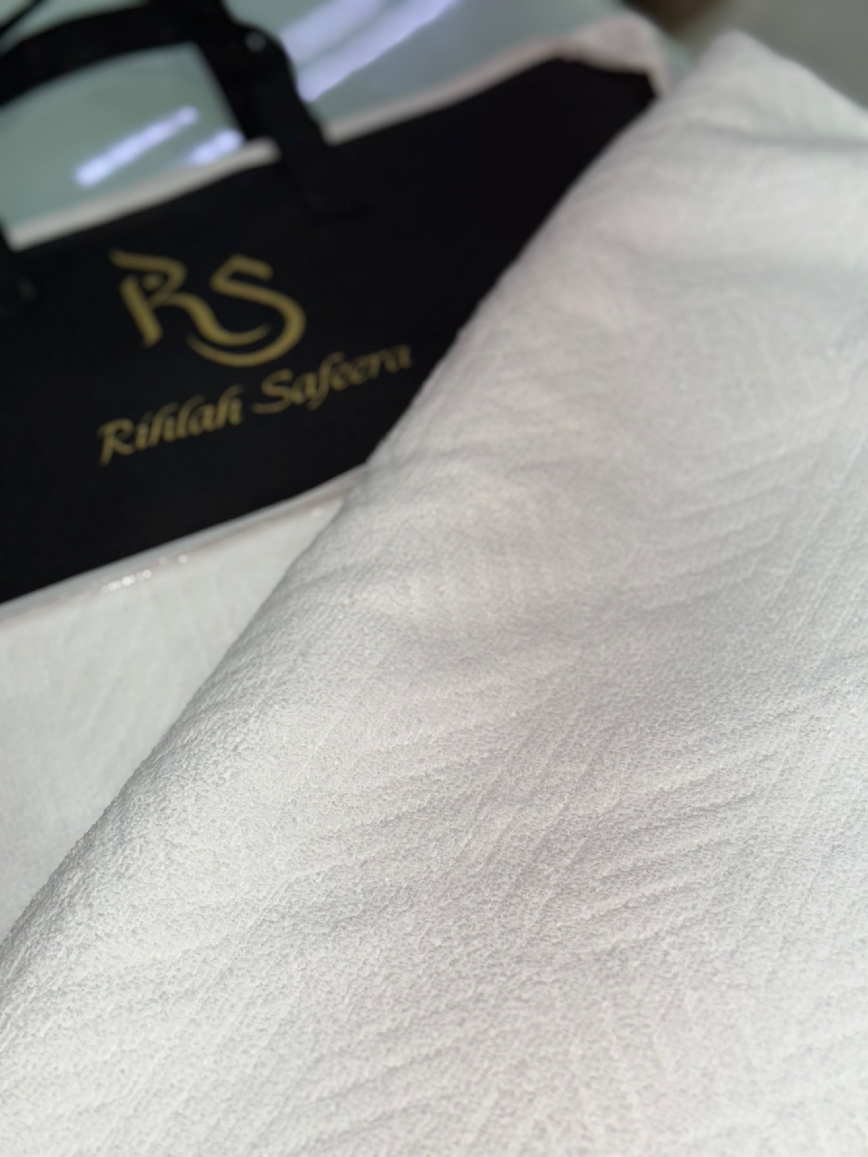 Rihlah Safeera Men's Ihram set for Hajj and Umrah (Buy 1 Get 1 FREE)