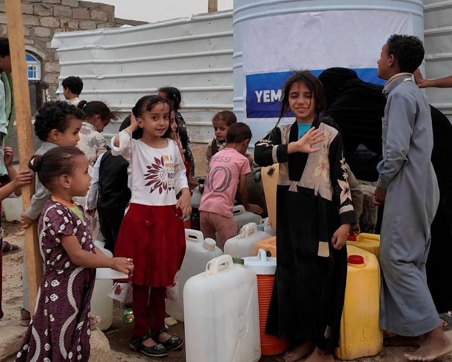 Sponsor a 1000-Litre Water Tank for Palestine or Yemen