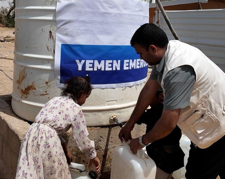 Sponsor a 1000-Litre Water Tank for Palestine or Yemen